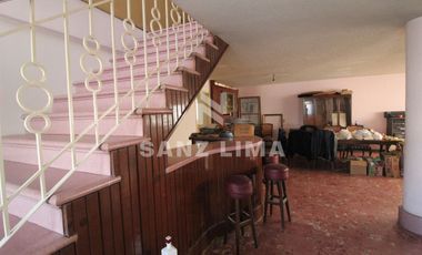 Zona Centro: Amplia casa con jardín, ideal para hotel o restaurante-bar