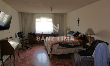 Zona Centro: Amplia casa con jardín, ideal para hotel o restaurante-bar