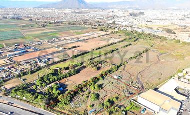 Se arrienda terreno uso comercial en Ruta 5