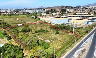 Se arrienda terreno uso comercial en Ruta 5