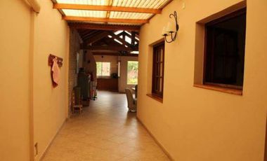 SE VENDE CHALET EN ZONA PARQUE