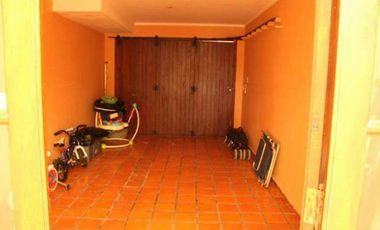 SE VENDE CHALET EN ZONA PARQUE