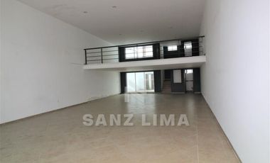 CONSTITUYENTES MODERNO LOCAL COMERCIAL CON AMPLIA SALA DE EXHIBICION EN CELAYA G