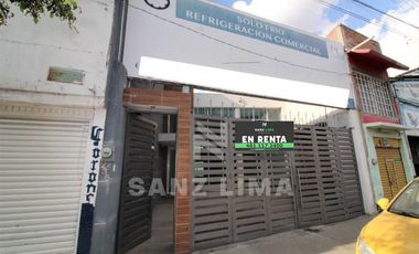 CONSTITUYENTES MODERNO LOCAL COMERCIAL CON AMPLIA SALA DE EXHIBICION EN CELAYA G