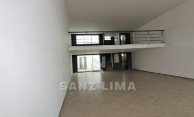 CONSTITUYENTES MODERNO LOCAL COMERCIAL CON AMPLIA SALA DE EXHIBICION EN CELAYA G