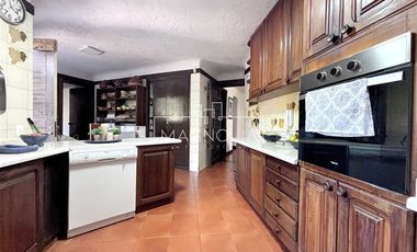 Casa en arriendo de 6D/4B en Las Condes