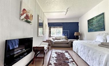 Casa en arriendo de 6D/4B en Las Condes