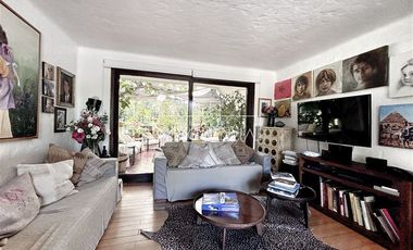 Casa en arriendo de 6D/4B en Las Condes