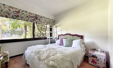 Casa en arriendo de 6D/4B en Las Condes
