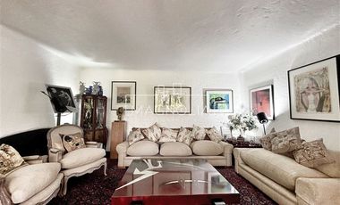 Casa en arriendo de 6D/4B en Las Condes