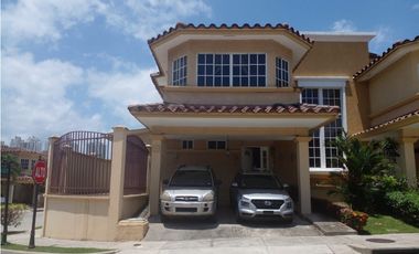 Vendo Casa Dorado Springs - Condado del Rey (233m2) RB