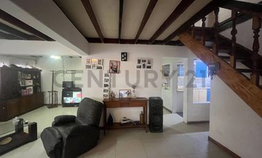 Se vende casa Quinta Normal, Metro Blanqueado