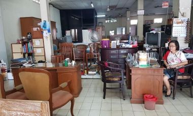 DIJUAL RUMAH COCOK u/ USAHA di Jl. Raya Bekasi ,NEGO