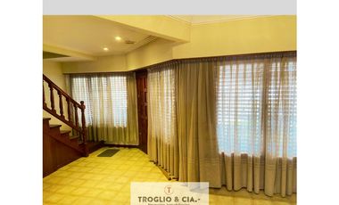 CHALET DE 4 AMBIENTES EN PARQUE LURO CON GGE DOBLE Y QUINCHO