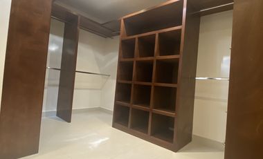 Casa en venta en Valle de San Angel, San Pedro Garza Garcia, Nuevo Leon