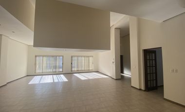 Casa en venta en Valle de San Angel, San Pedro Garza Garcia, Nuevo Leon