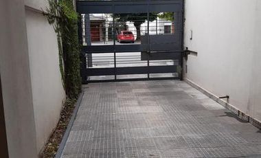 Cochera - Remedios De Escalada