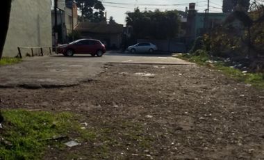 Venta de lote en Villa Luzuriaga