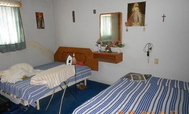 Vendo Bodega con Casa, en Madero Ote. Col. Primo Tapia, esquina con Nicolas Ball