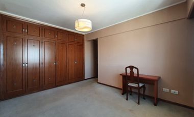 Venta - Departamento cuatro ambientes c/dep y dos cocheras en primera linea de mar - B Maritimo 5611