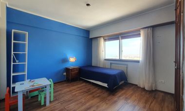 Venta - Departamento cuatro ambientes c/dep y dos cocheras en primera linea de mar - B Maritimo 5611