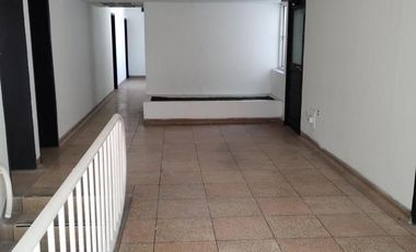 oficina en arriendo/venta en la playa. Cod V11013