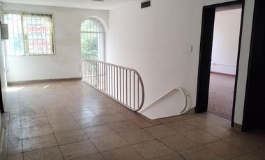 oficina en arriendo/venta en la playa. Cod V11013