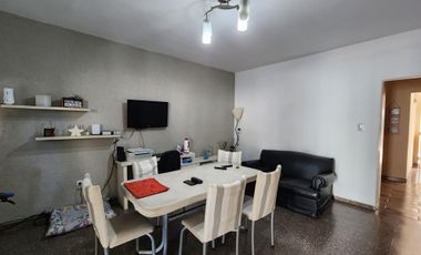 Casa 4 Ambientes, Luminosa, Como Nueva, Garaje, Excelente