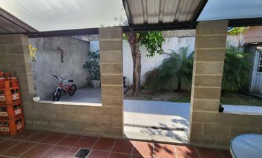 Casa 4 Ambientes, Luminosa, Como Nueva, Garaje, Excelente