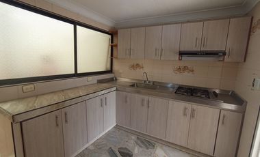 apartamento en arriendo en santa rita. Cod A119985