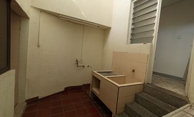 apartamento en arriendo en santa rita. Cod A119985