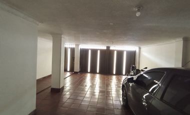 apartamento en arriendo en santa rita. Cod A119985