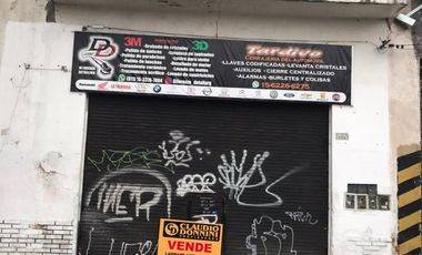 LOCALES EN BLOCK O SEPARADOS EN IMPORTANTE ESQUINA