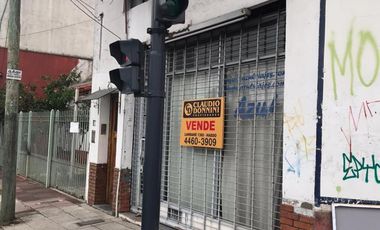 LOCALES EN BLOCK O SEPARADOS EN IMPORTANTE ESQUINA