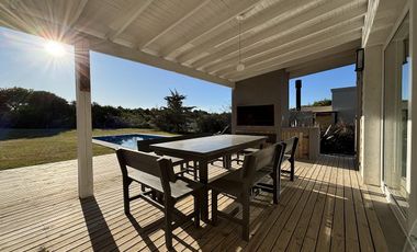 Casa en Alquiler- Golf 1 Lote 77- Costa Esmeralda