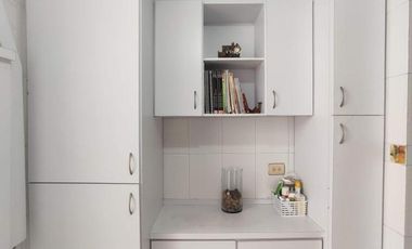 casa en venta en av. libertadores. Cod V24224