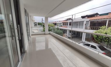 casa en venta en av. libertadores. Cod V24224