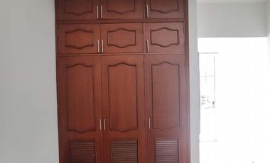 casa en venta en av. libertadores. Cod V24224