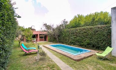 CASA QUINTA MODERNA 5 AMBIENTES VENTA PONTEVEDRA