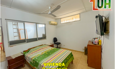 00596 - VENTA CASA YARINACOCHA + LOCAL COMERCIAL - EN ESQUINA