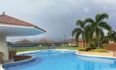 Hermosa casa a la venta en Costa Sur