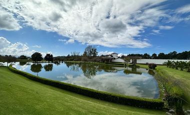 VENTA RANCHO EN LOS SAUCOS, VALLE DE BRAVO, MÉXICO