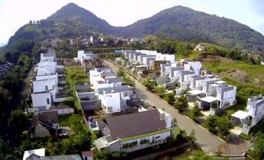 Rumah mewah elite dijual murah view kota bandung cantik dkt UNPAD di Sumedang