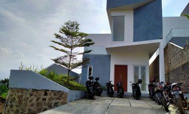 Rumah mewah elite dijual murah view kota bandung cantik dkt UNPAD di Sumedang