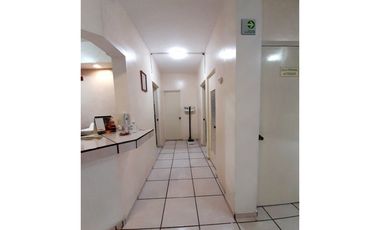 OPORTUNIDAD EDIFICIO EN VENTA PARA CLINICA AMBULATORIA O ASILO hzr
