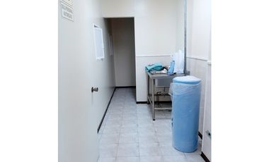 OPORTUNIDAD EDIFICIO EN VENTA PARA CLINICA AMBULATORIA O ASILO hzr