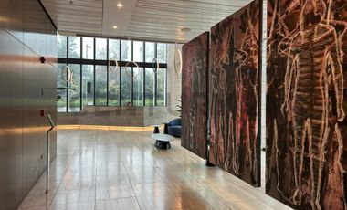 EXCLUSIVA Y ESPACIOSA OFICINA EN ARRIENDO EN LA DEHESA