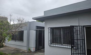 Casa en venta en Ezpeleta Oeste