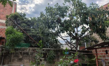 VENTA DE CASA EN FLORIDABLANCA PARA CONSTRUCCION 235 M. Cod V12680