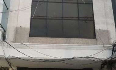 Disewakan Ruko 3,5 Lantai di Jl. Kedung Cowek, Bulak Surabaya
